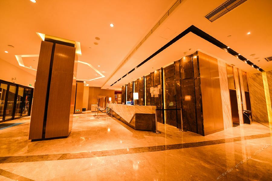 Holiday Inn Express Lhasa Potala Palace, An Ihg Hotel Екстериор снимка